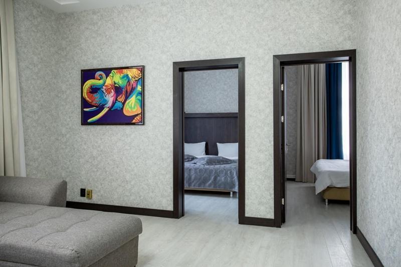 Avenue Park Hotel Yusufkhona Ngoại thất bức ảnh